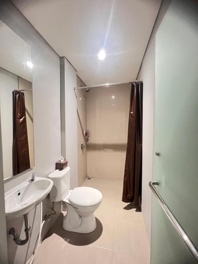 Sleep Studio Hotel City Center Surabaya Kültér fotó