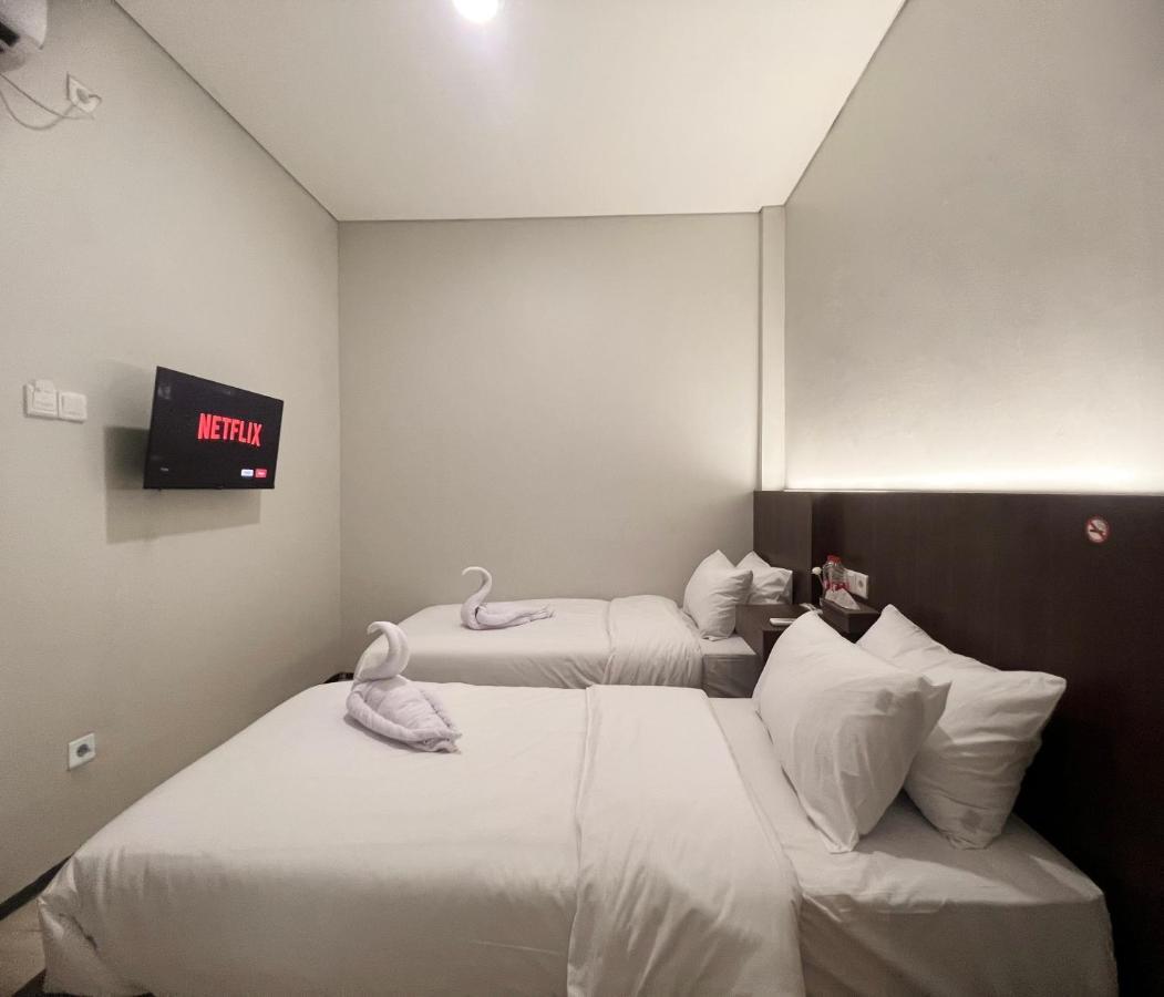 Sleep Studio Hotel City Center Surabaya Kültér fotó